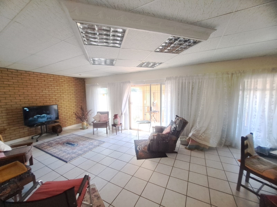 4 Bedroom Property for Sale in Protea Park North West